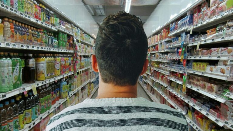 خصم ضريبة الكربون وسيلة كندا لمواجهة “التضخم المناخي” للغذاء