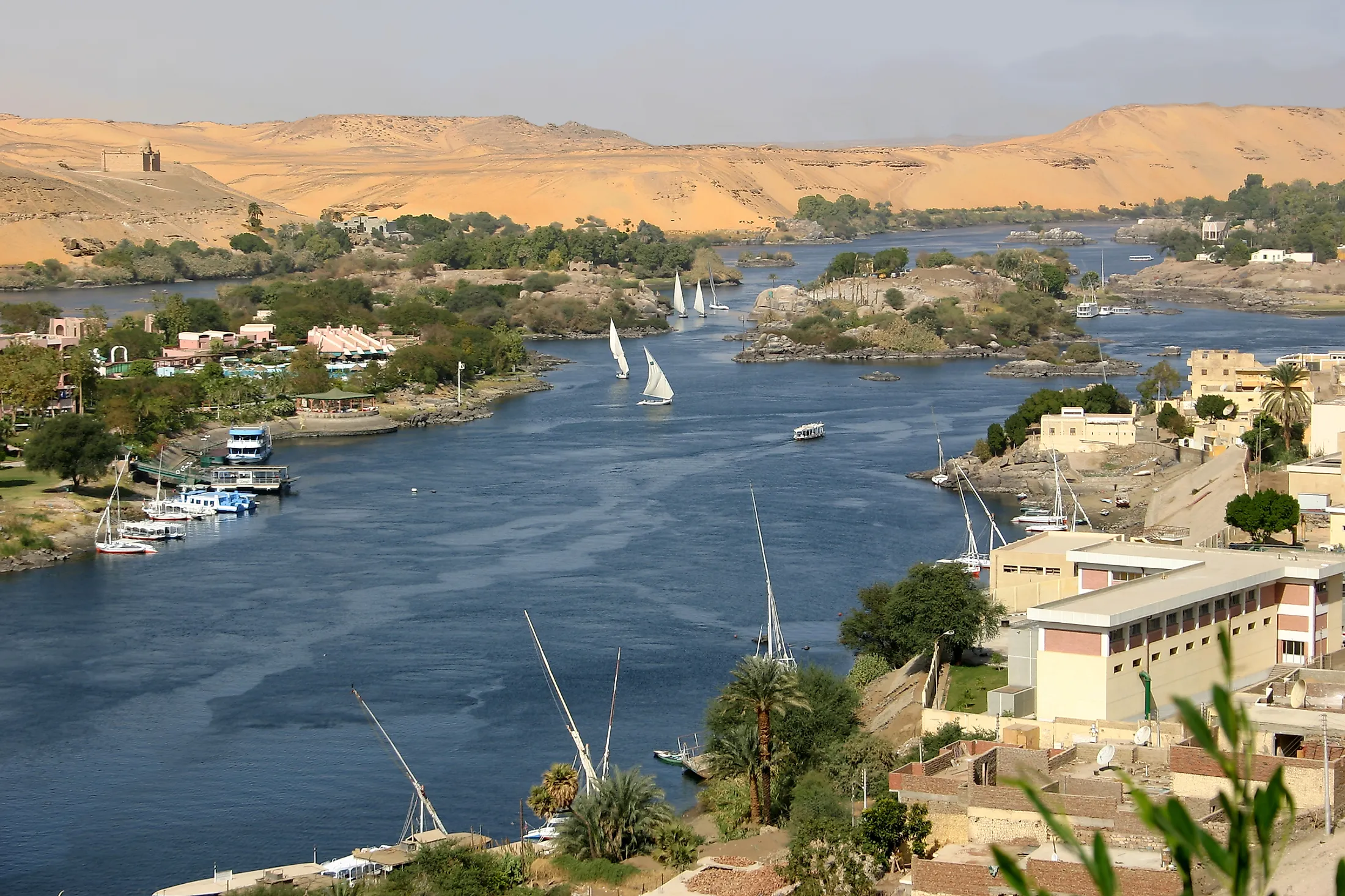 سد النهضة ومياه نهر النيل.. معارك شعبية وصمت رسمي