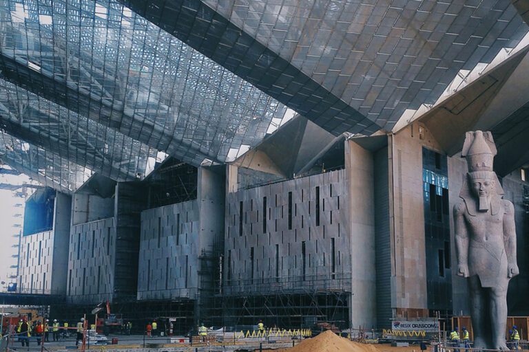 المتحف المصري الكبير